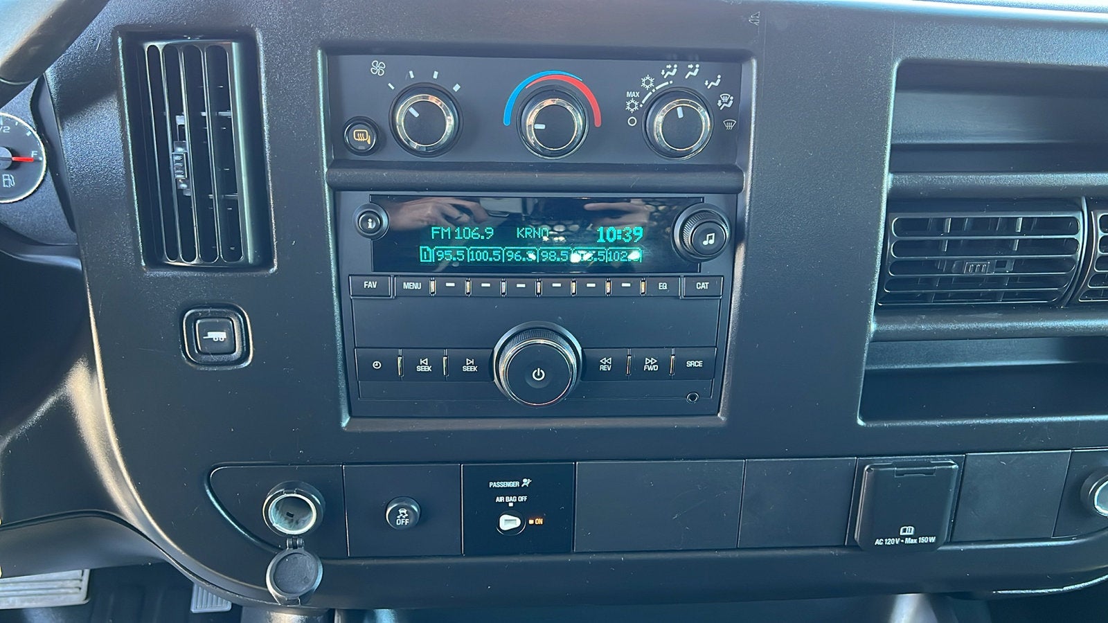 2023 Chevrolet Express Cargo 2500 WT