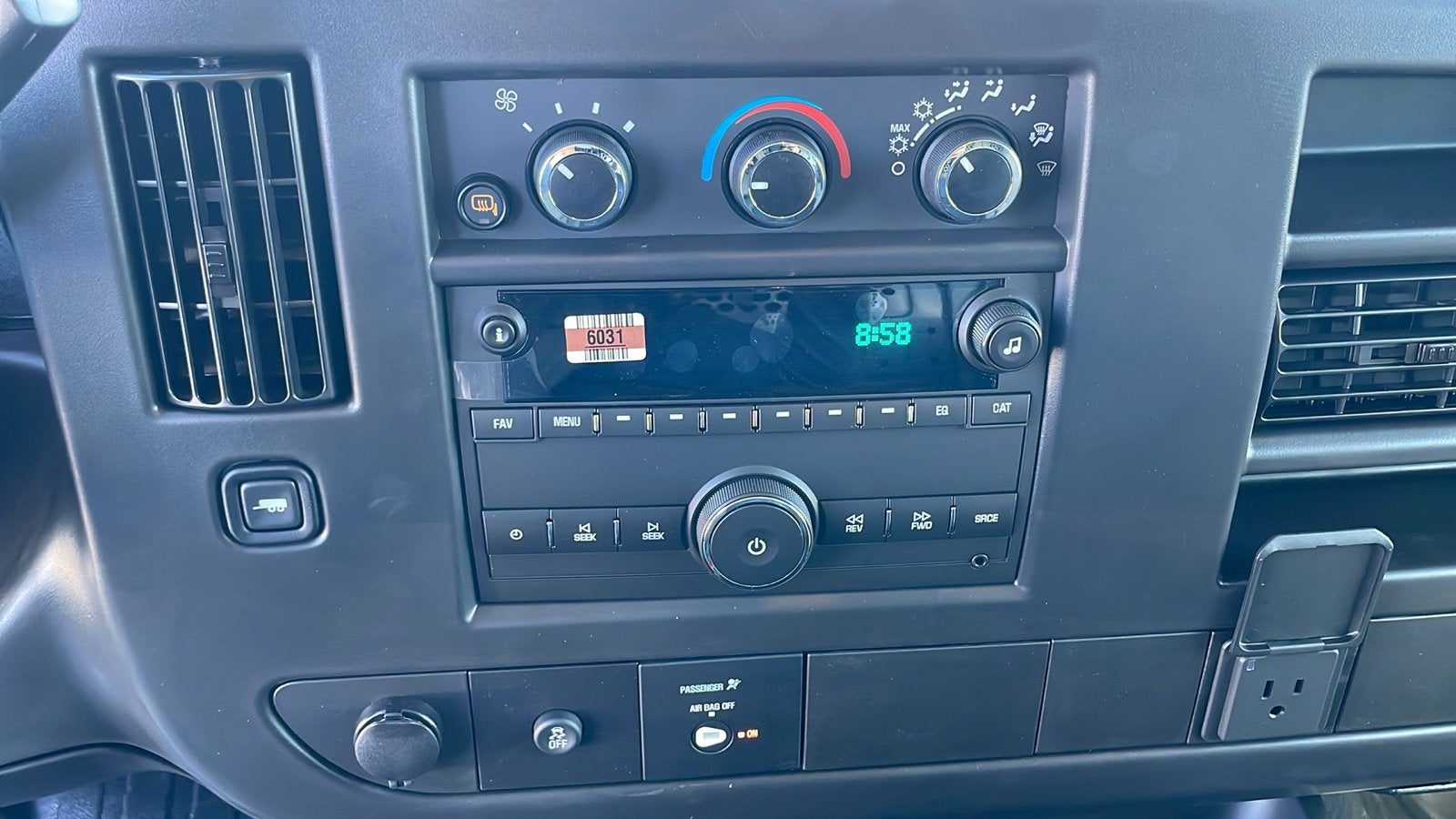 2026 Chevrolet Express Cargo 1WT