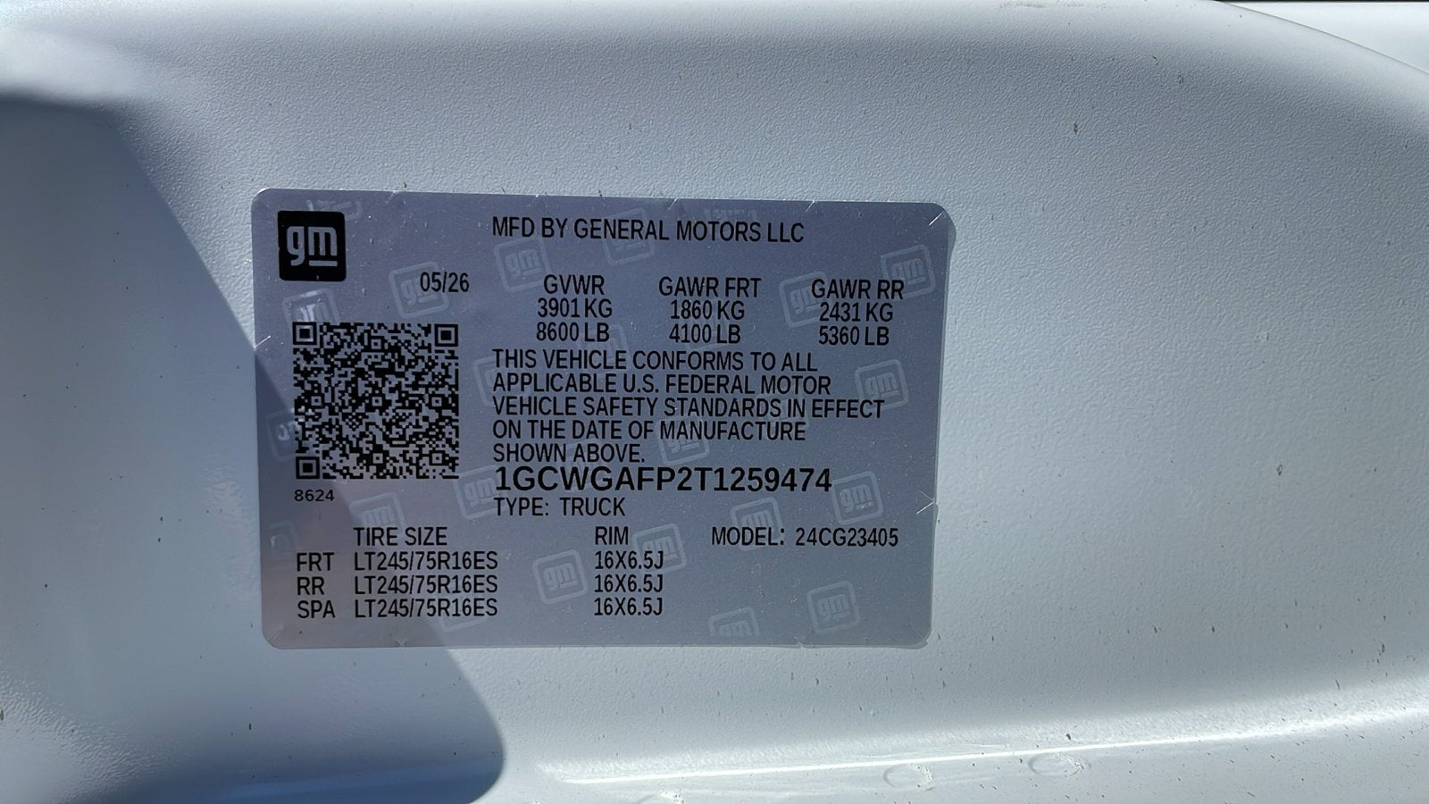 2026 Chevrolet Express Cargo 1WT