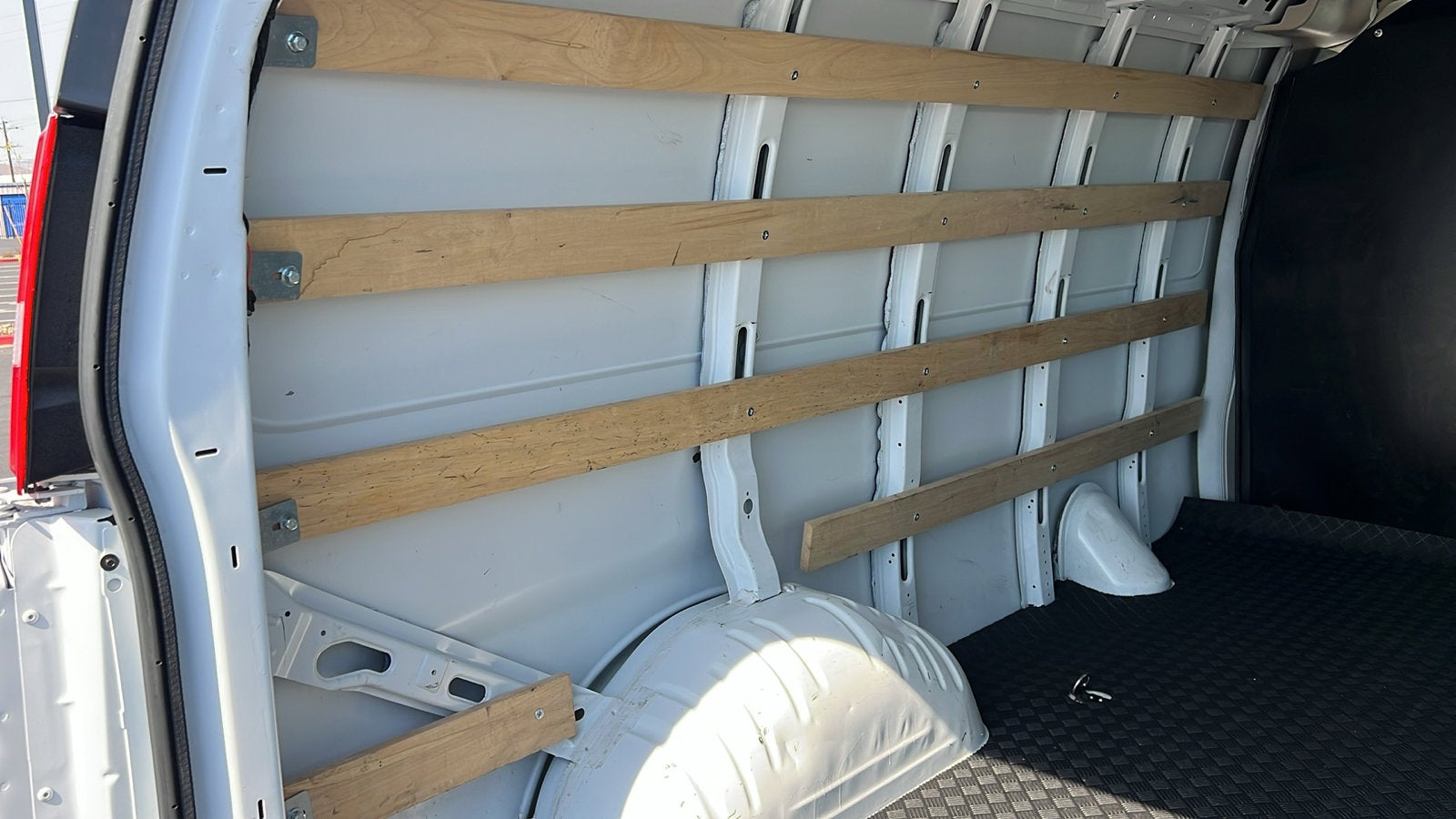 2024 Chevrolet Express Cargo 2500 WT