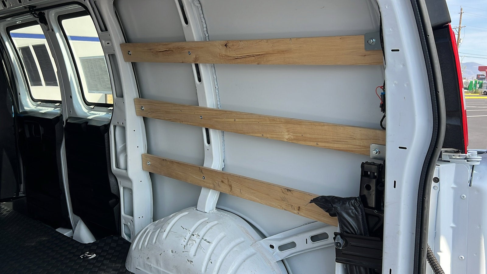 2024 Chevrolet Express Cargo 2500 WT