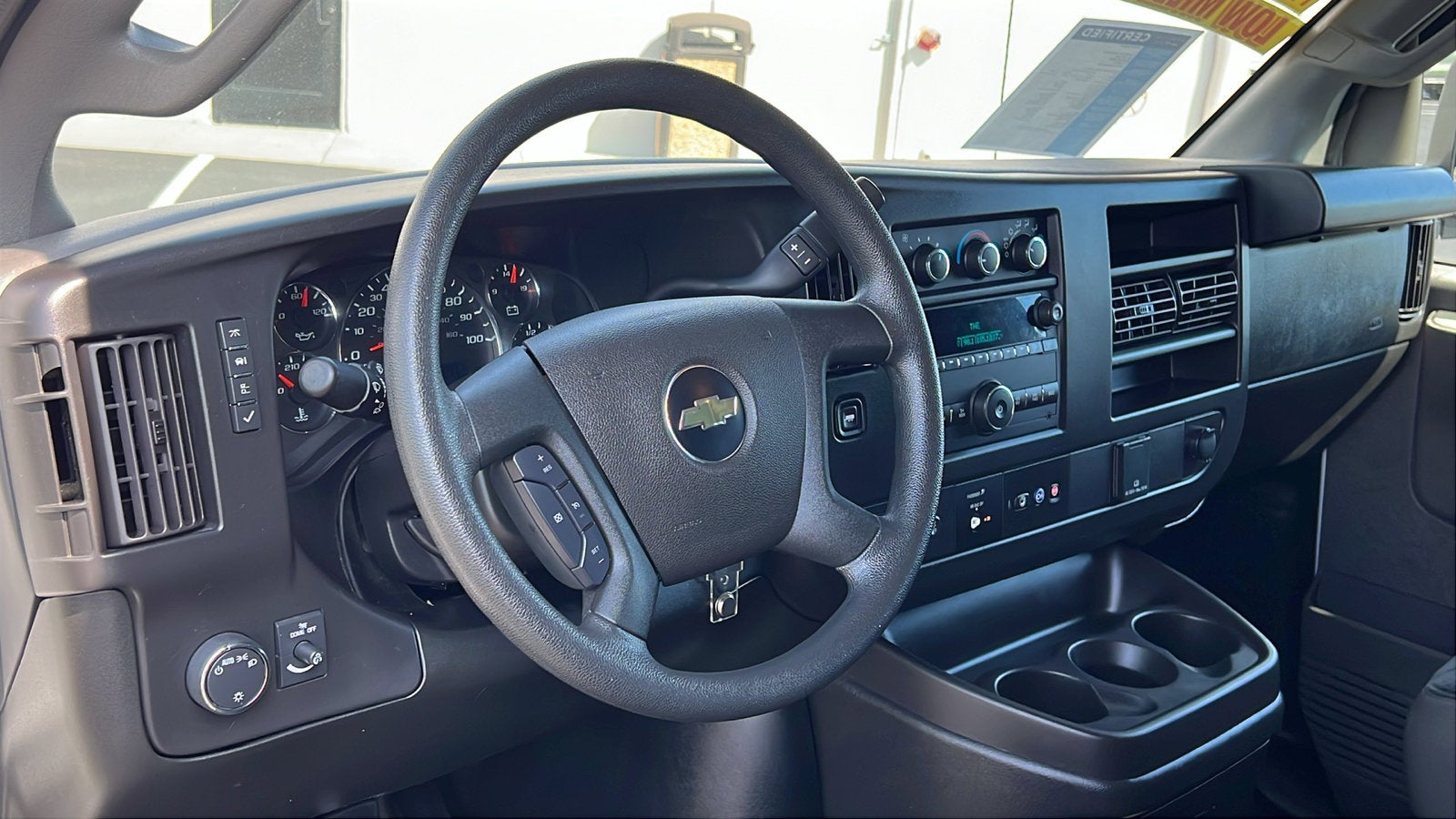 2024 Chevrolet Express Cargo 2500 WT