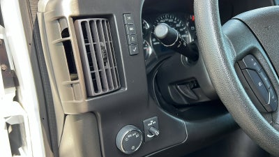 2024 Chevrolet Express Cargo 2500 WT