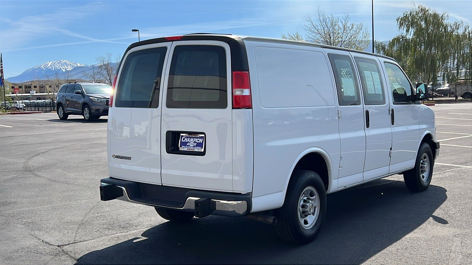 2024 Chevrolet Express Cargo 2500 WT