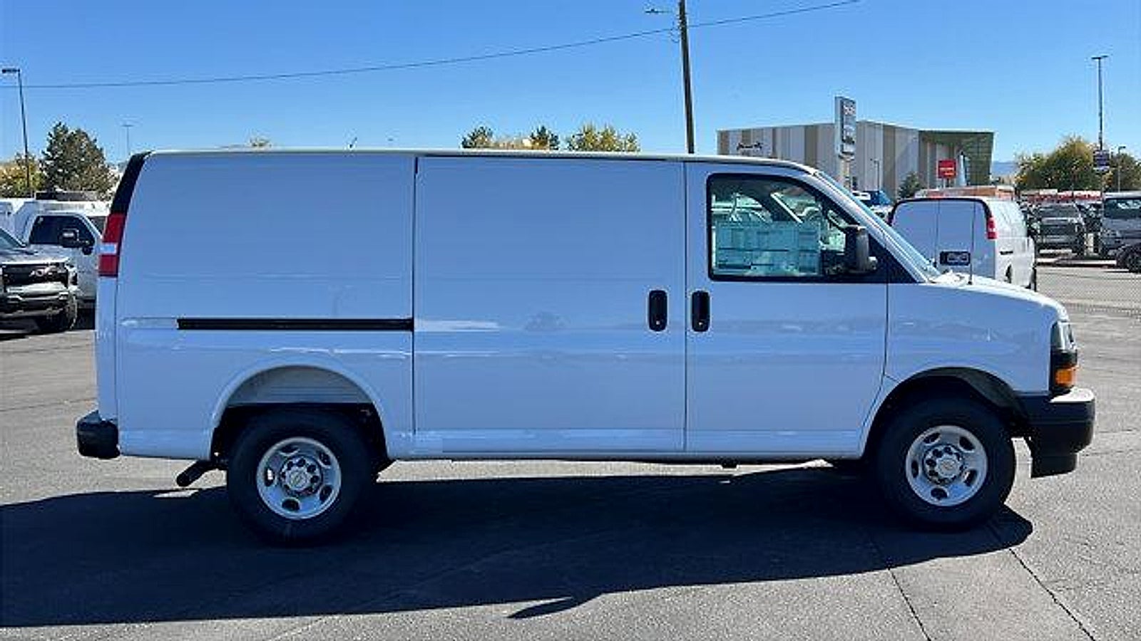 2025 Chevrolet Express Cargo 2500 WT