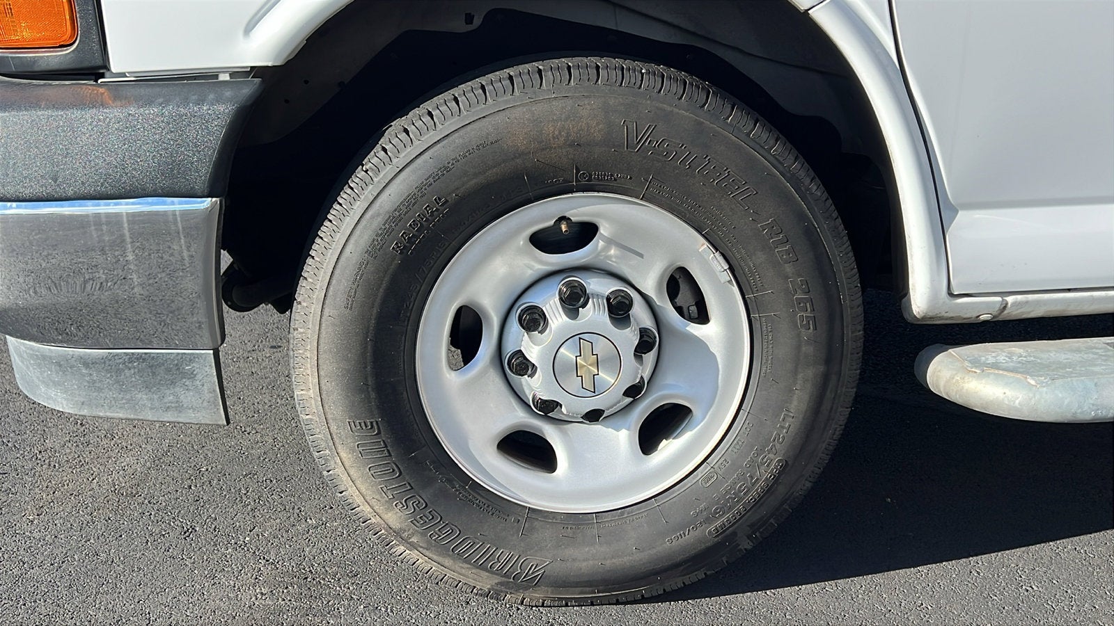 2022 Chevrolet Express Cargo 2500 WT