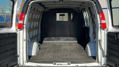 2022 Chevrolet Express Cargo 2500 WT