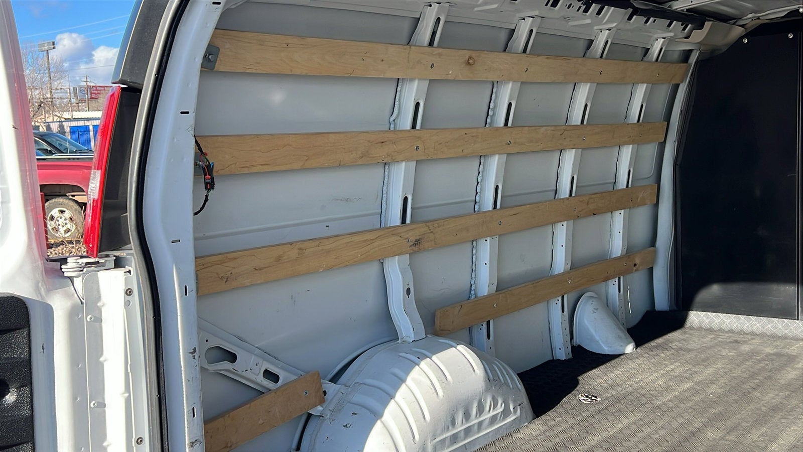 2022 Chevrolet Express Cargo 2500 WT