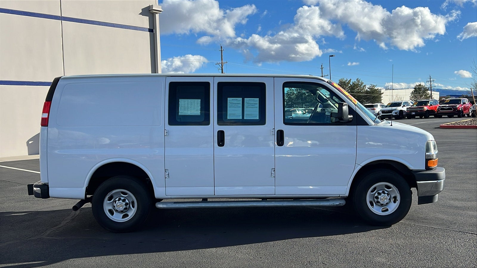 2022 Chevrolet Express Cargo 2500 WT