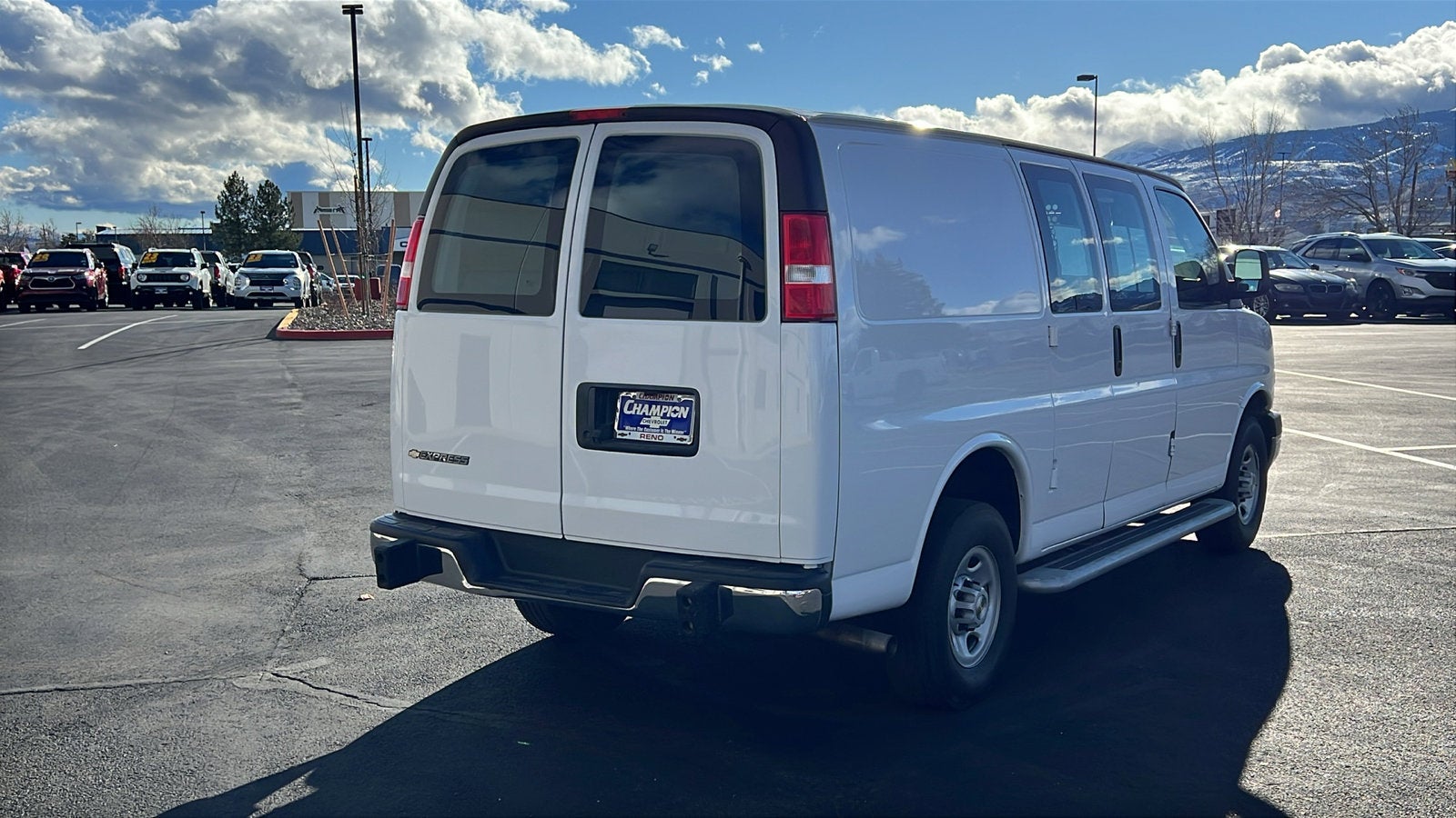 2022 Chevrolet Express Cargo 2500 WT
