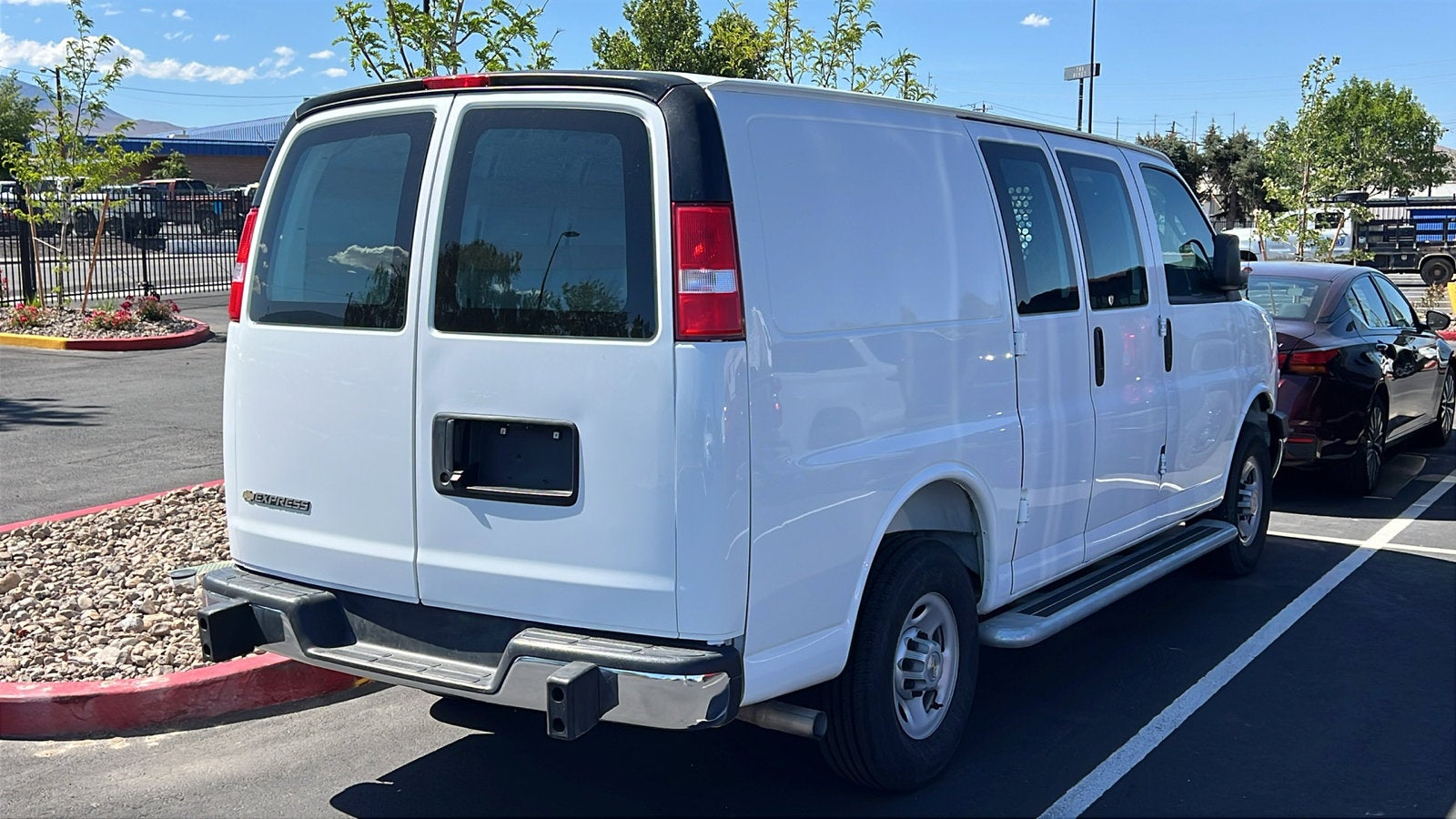 2025 Chevrolet Express Cargo WT