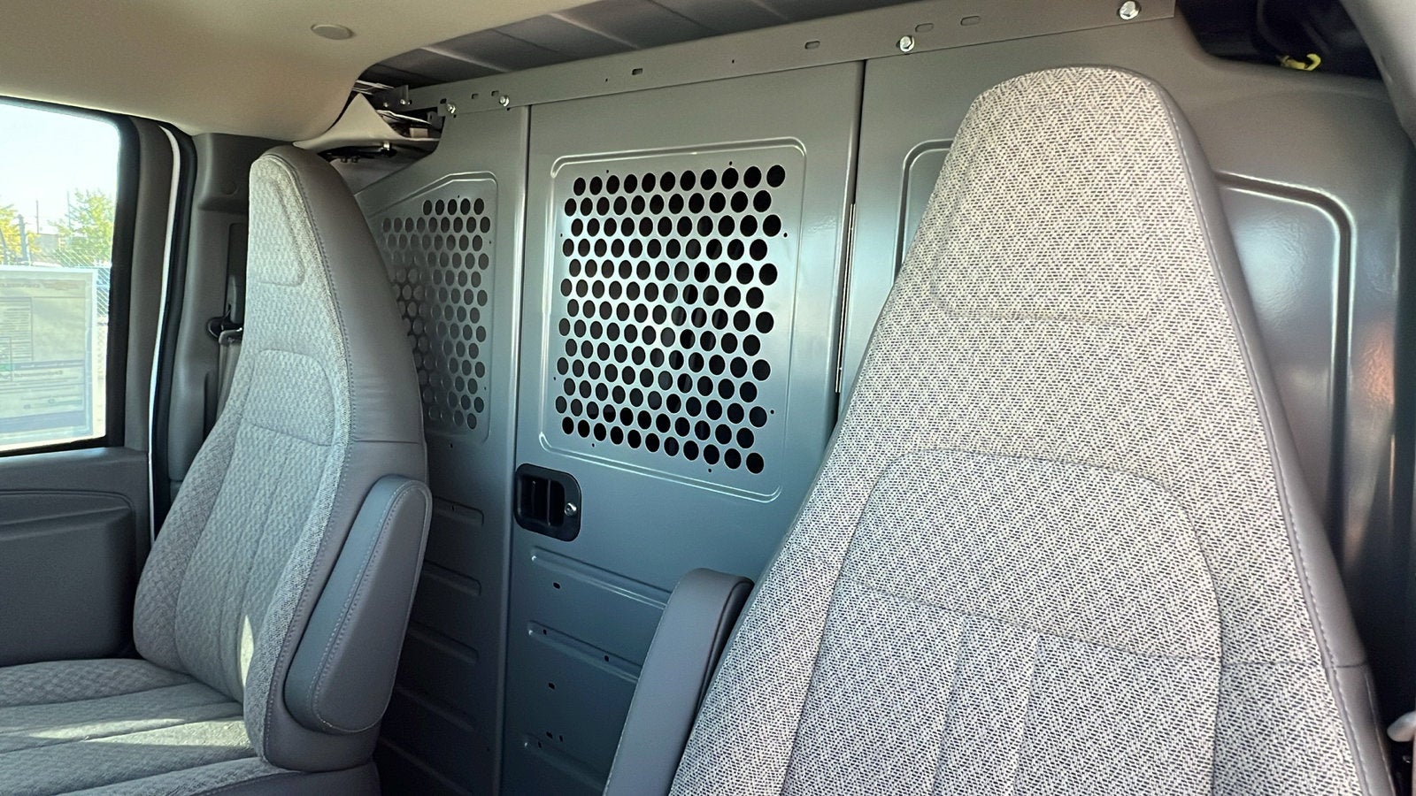 2024 Chevrolet Express Cargo 2500 WT