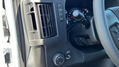 2024 Chevrolet Express Cargo 2500 WT