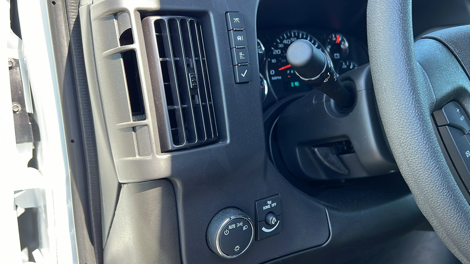 2024 Chevrolet Express Cargo 2500 WT