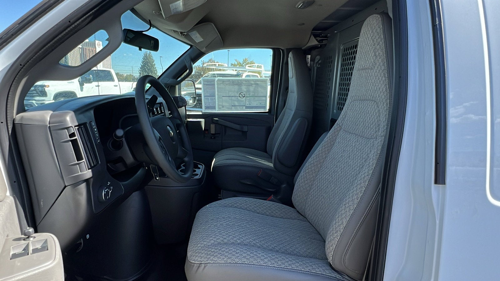 2024 Chevrolet Express Cargo 2500 WT