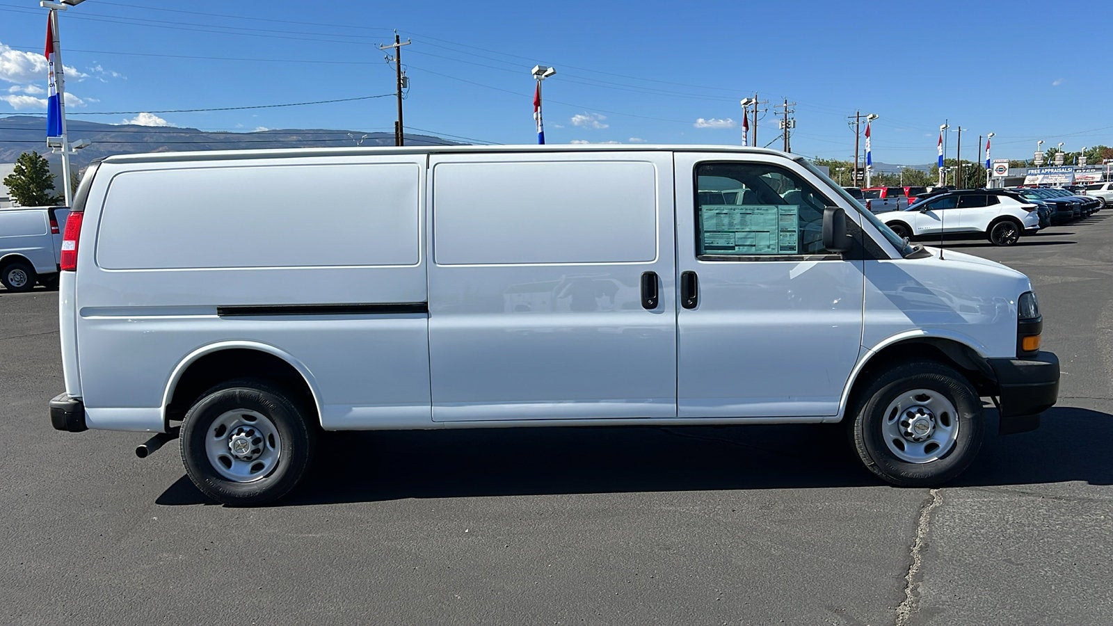 2024 Chevrolet Express Cargo 2500 WT