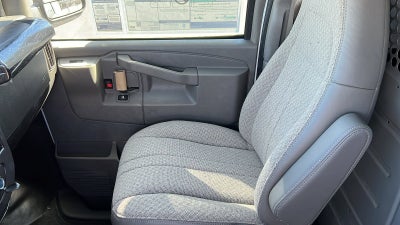 2024 Chevrolet Express Cargo 2500 WT