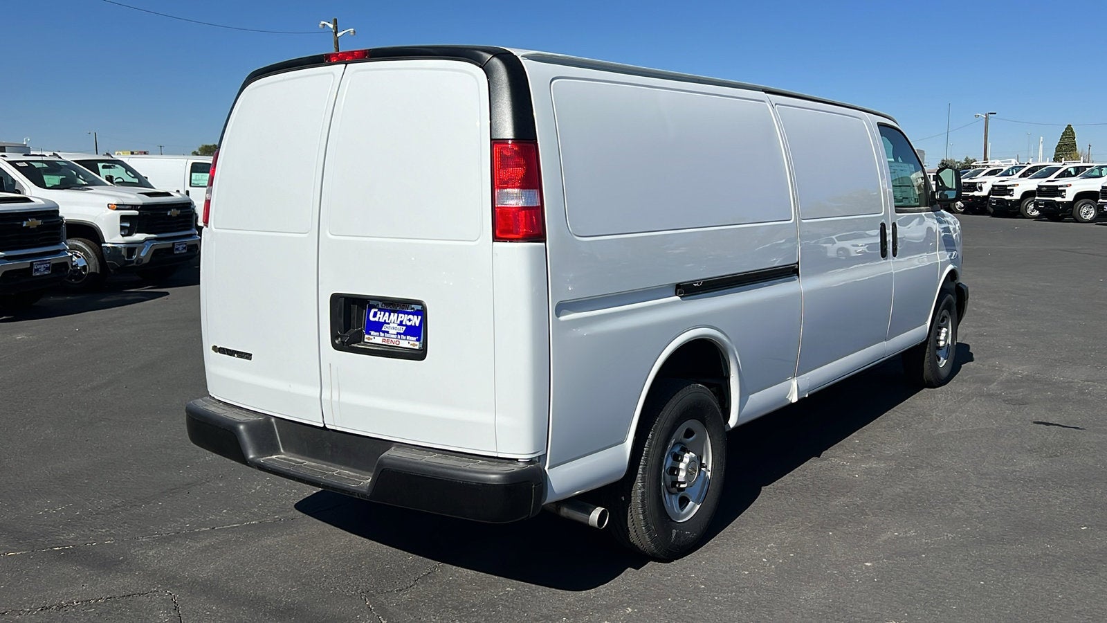 2024 Chevrolet Express Cargo 2500 WT