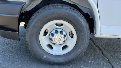 2024 Chevrolet Express Cargo 2500 WT