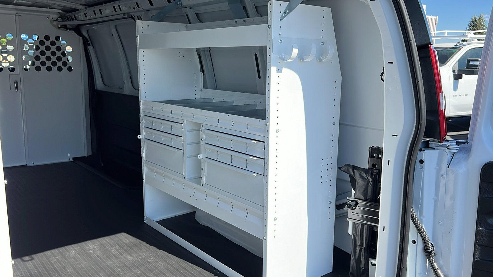 2024 Chevrolet Express Cargo 2500 WT