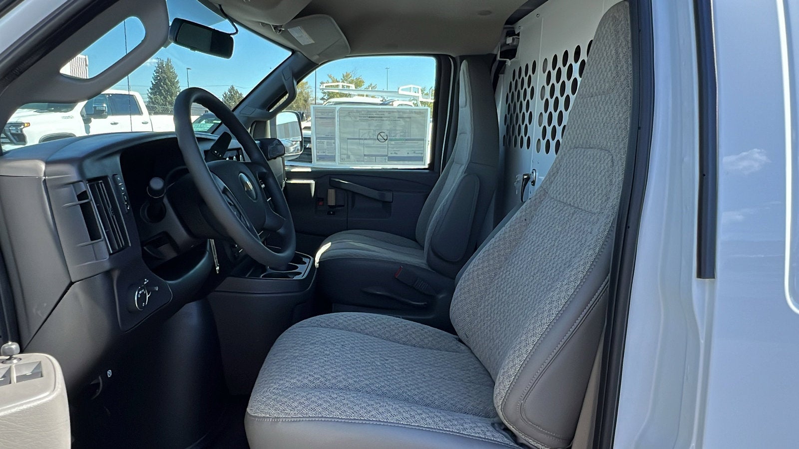 2024 Chevrolet Express Cargo 2500 WT