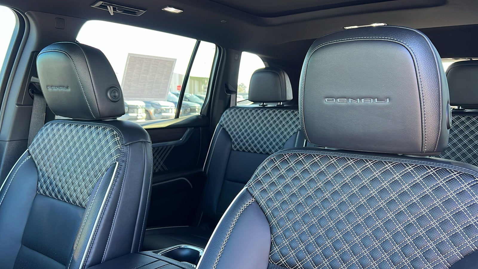 2024 GMC Acadia Denali