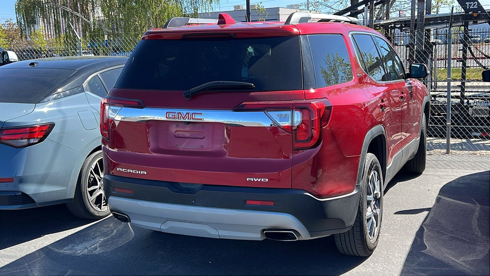 2023 GMC Acadia SLT