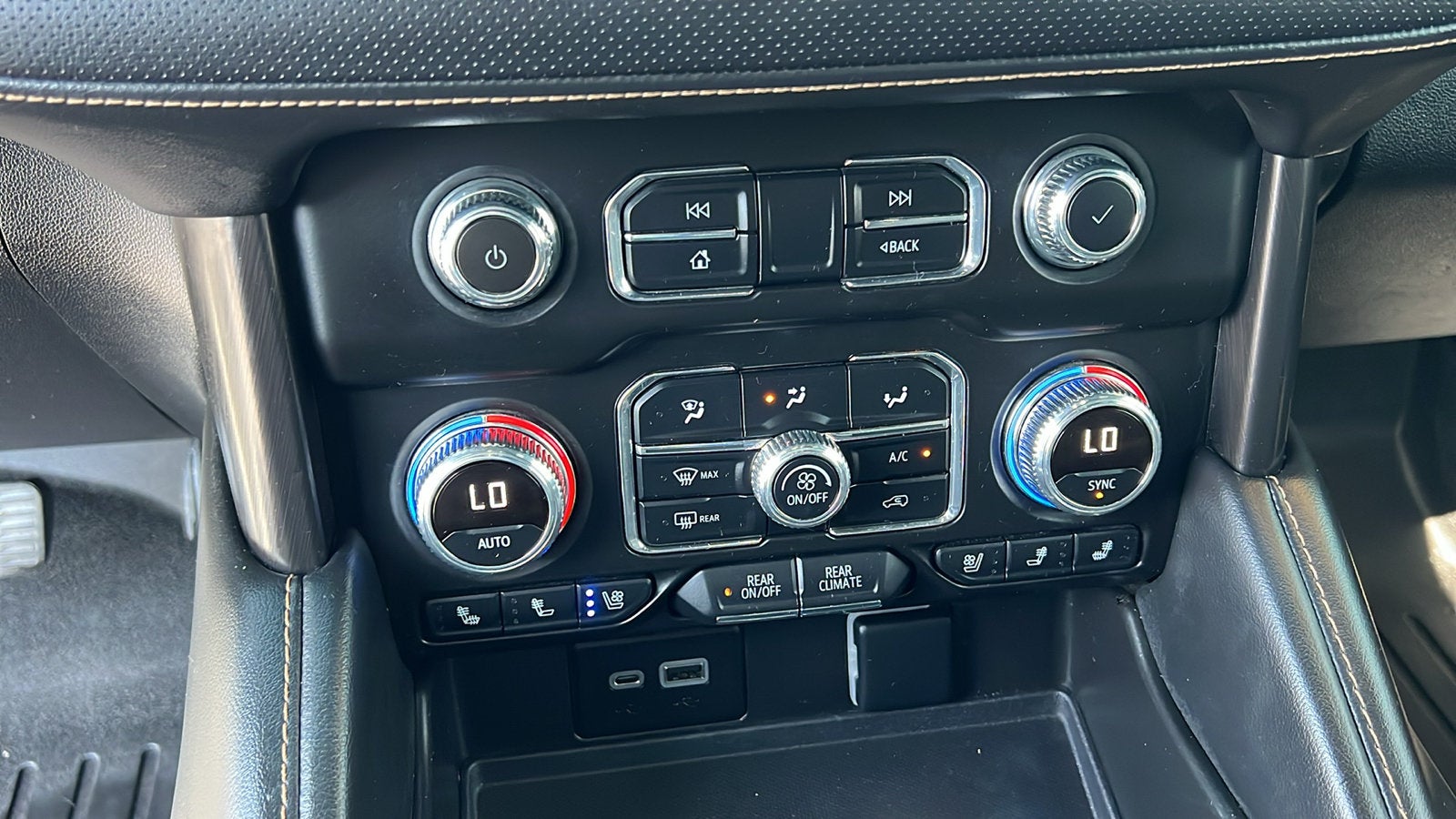 2023 GMC Yukon AT4