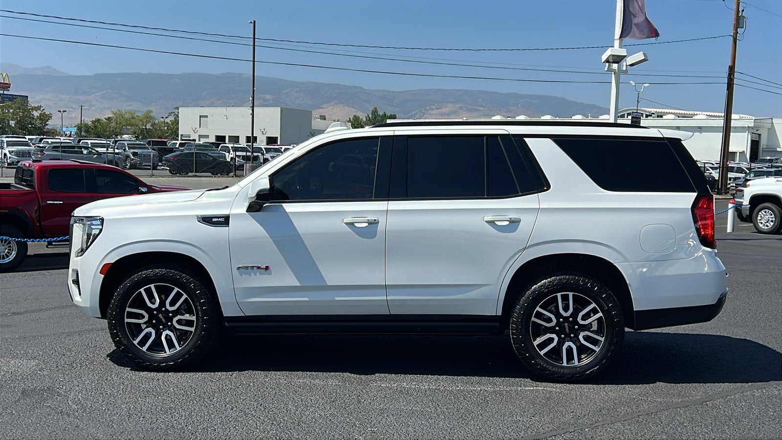 2023 GMC Yukon AT4