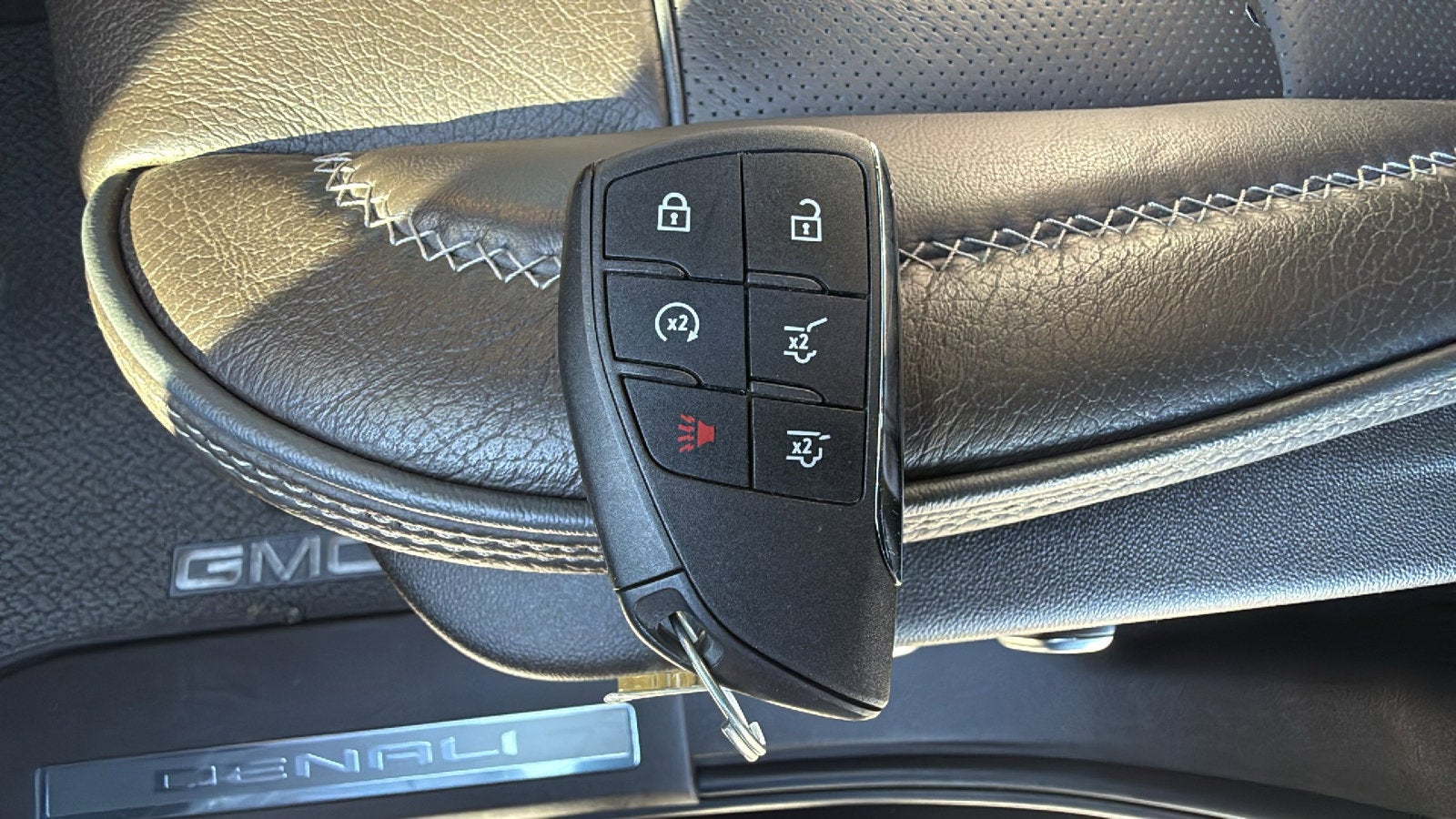 2024 GMC Yukon Denali