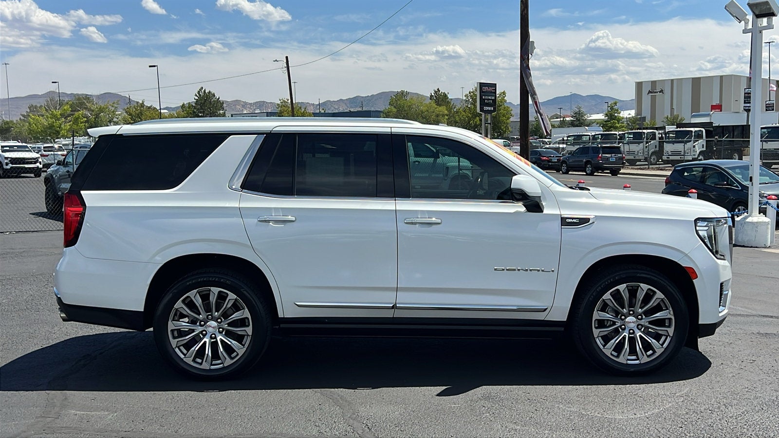 2022 GMC Yukon Denali