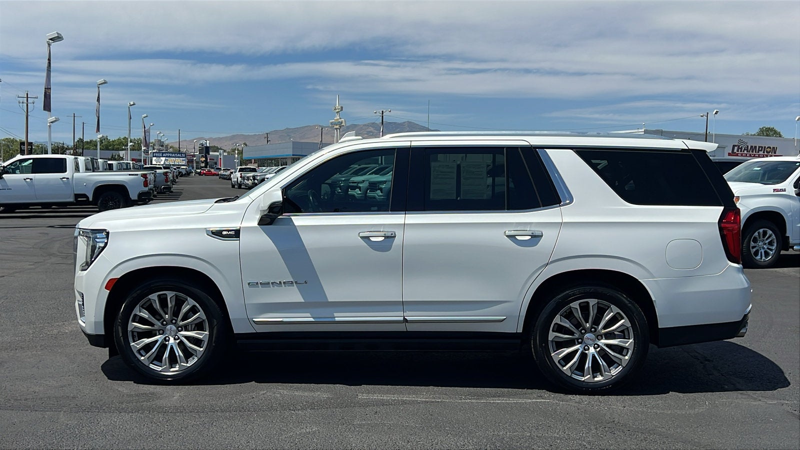 2022 GMC Yukon Denali