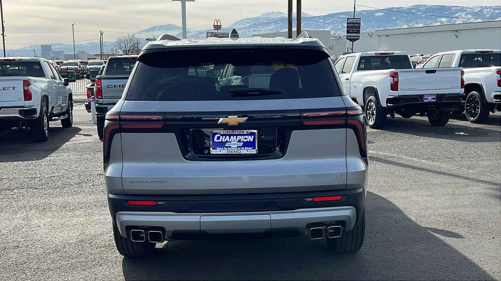 2024 Chevrolet Traverse LT