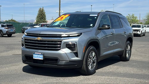2024 Chevrolet Traverse LT