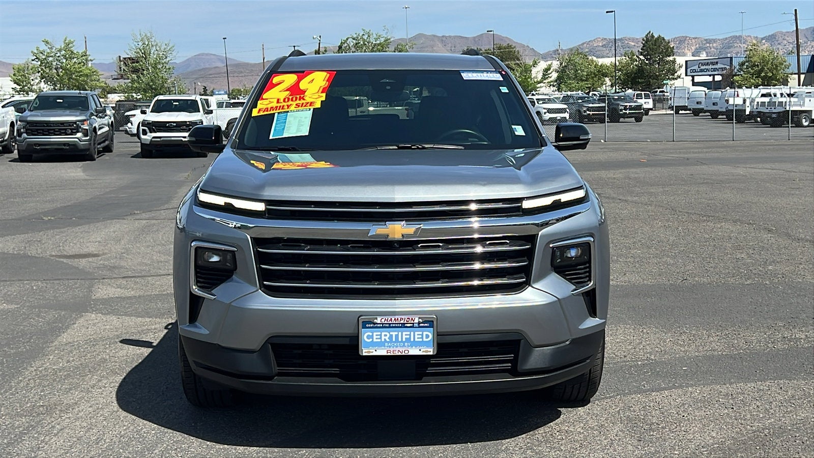 2024 Chevrolet Traverse LT