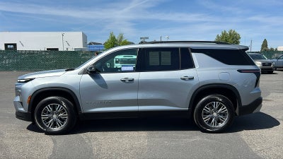 2024 Chevrolet Traverse LT