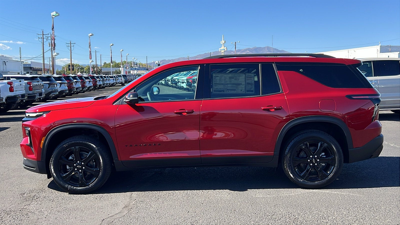2027 Chevrolet Traverse LT
