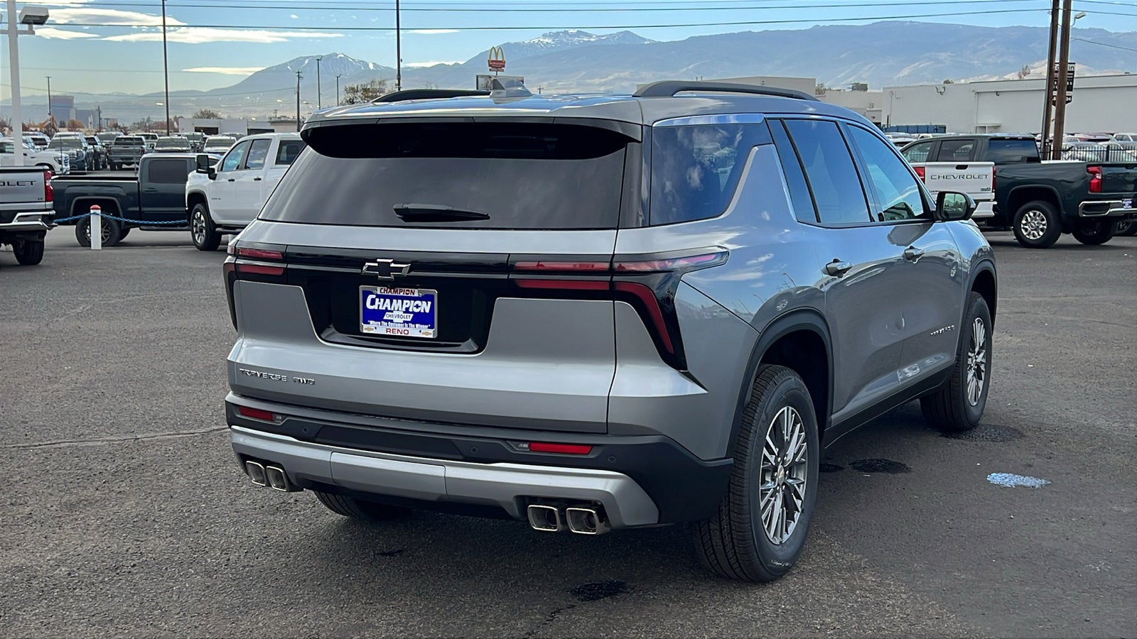 2026 Chevrolet Traverse LT