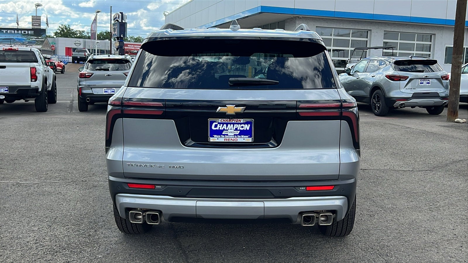 2026 Chevrolet Traverse LT
