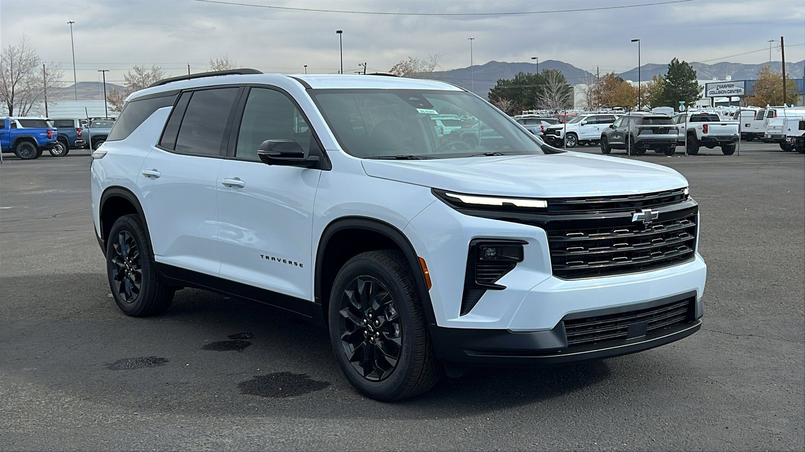 2026 Chevrolet Traverse LT