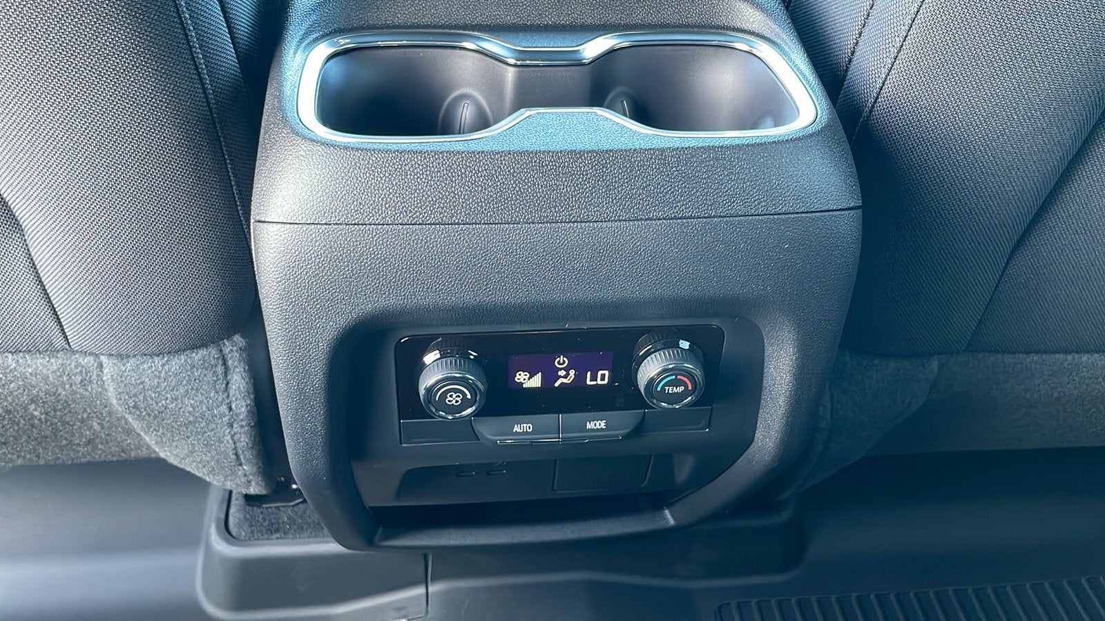 2027 Chevrolet Traverse LT - Photo 14