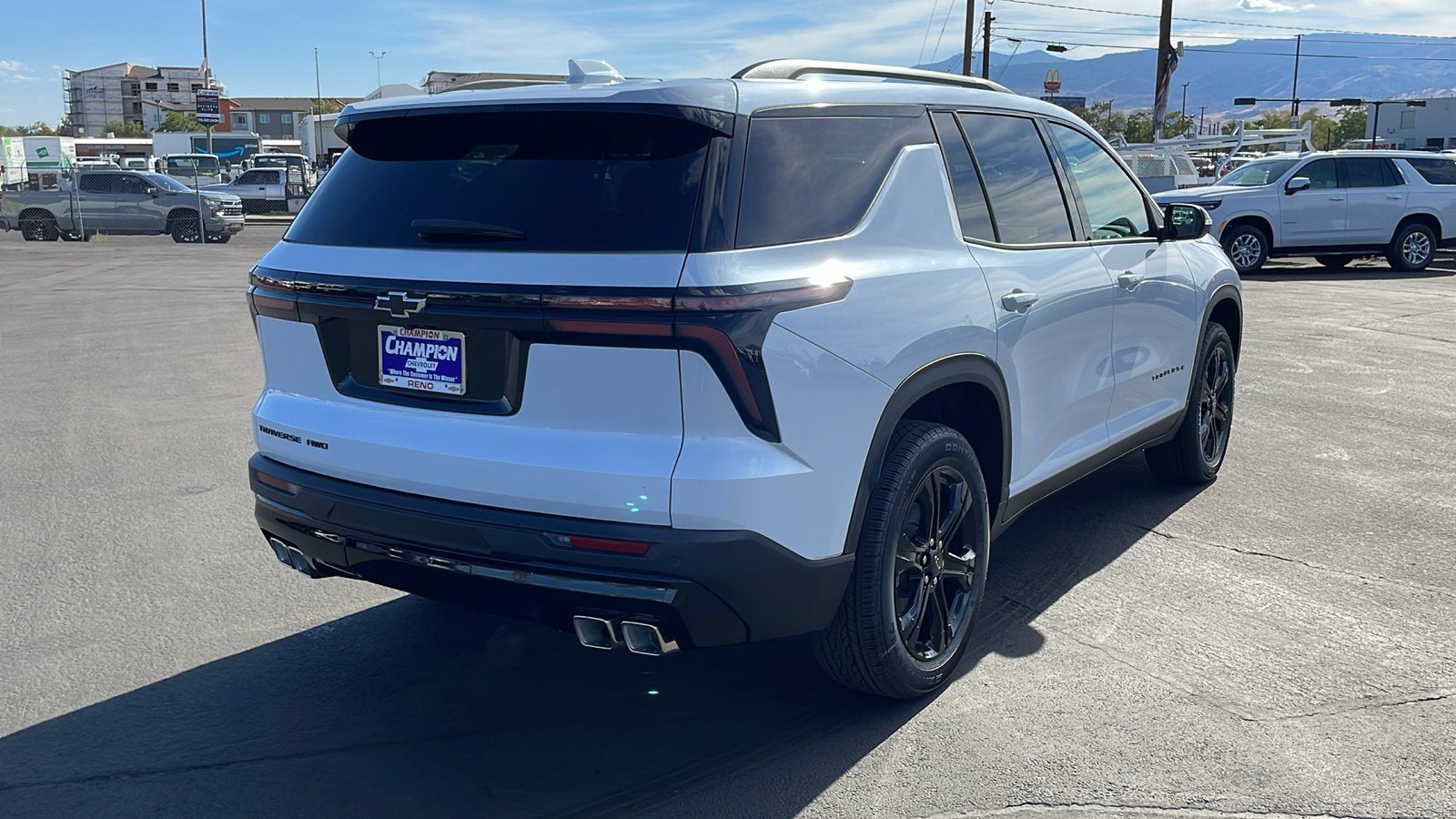2027 Chevrolet Traverse LT