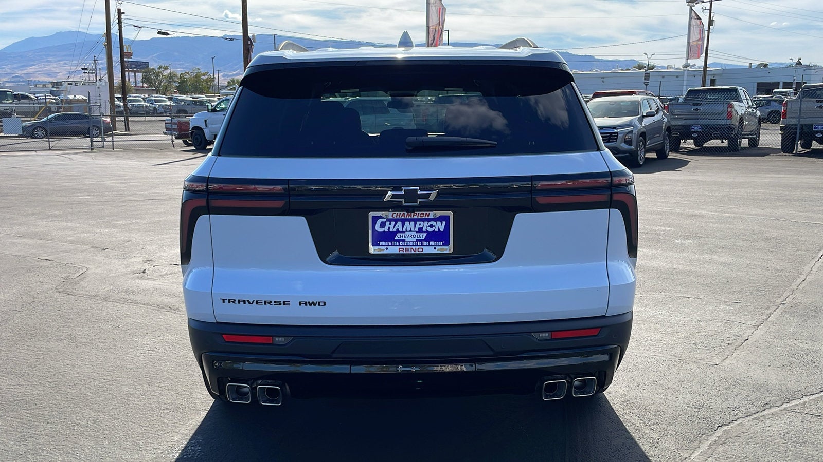 2027 Chevrolet Traverse LT