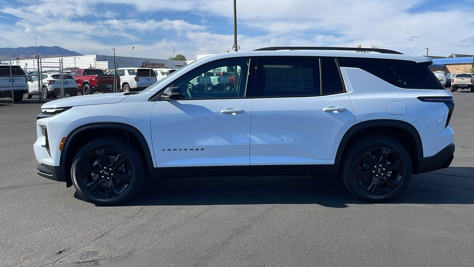 2027 Chevrolet Traverse LT