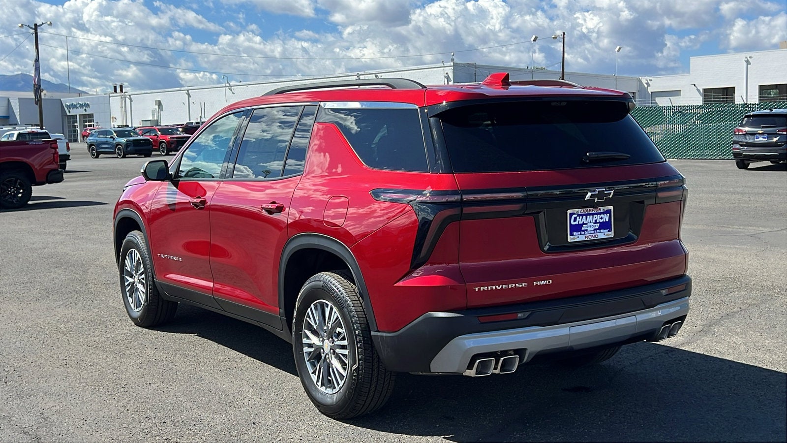 2026 Chevrolet Traverse LT