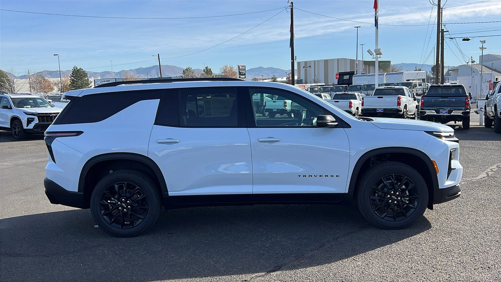 2026 Chevrolet Traverse LT