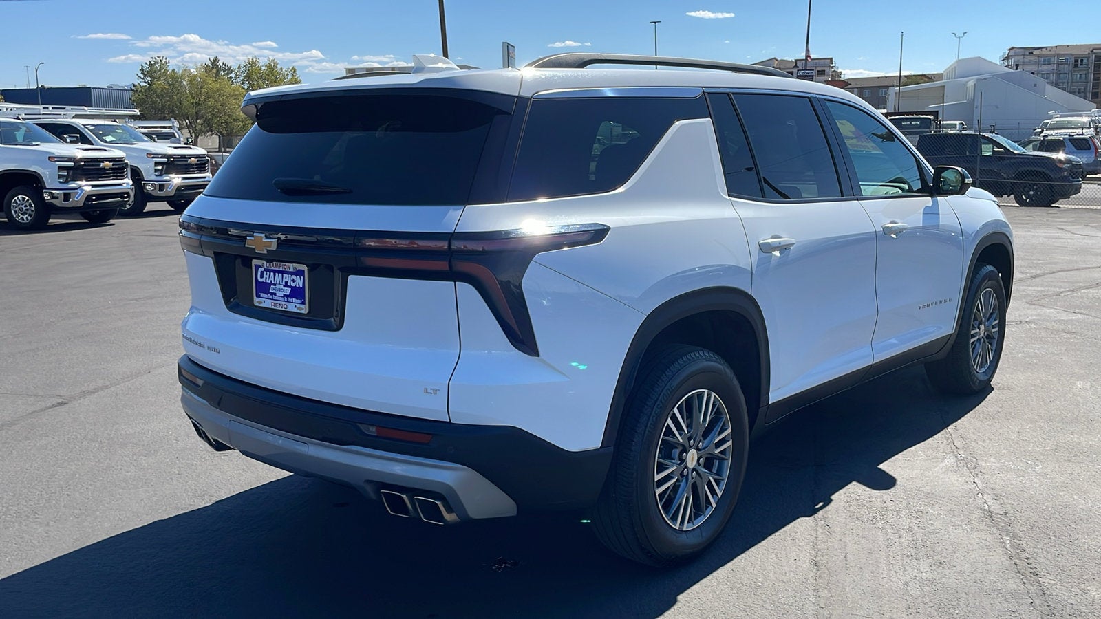 2024 Chevrolet Traverse LT