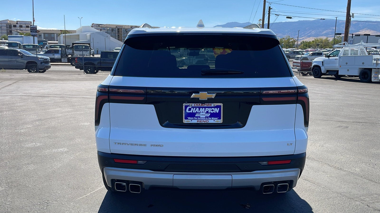 2024 Chevrolet Traverse LT
