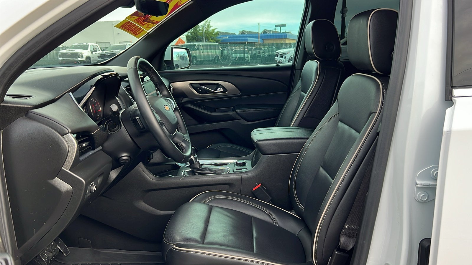 2023 Chevrolet Traverse Premier
