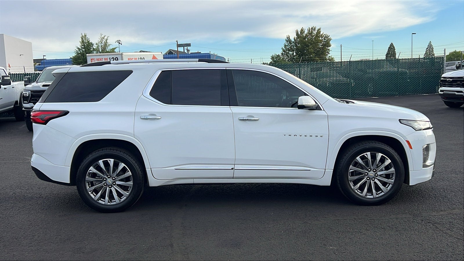 2023 Chevrolet Traverse Premier